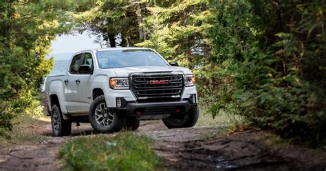 First Look At The 2021 Gmc Canyon Denali Carbuzz