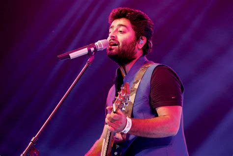 Arijit singh is a 33 year old indian singer born on 25th april, 1987 in murshidabad, india. Arijit Singh Married A Woman Who Already Had A Son, Proved ...