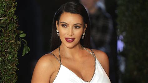 Kim Kardashian Goes Blond