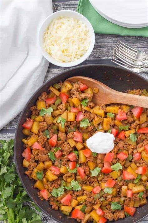 Ground turkey brings as much meaty flavor to dishes as ground beef and bulks up recipes all the same. Healthy taco turkey and potato skillet - Family Food on ...