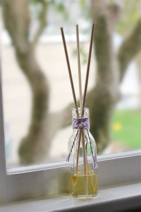 How To Make A Diy Reed Diffuser Make And Takes