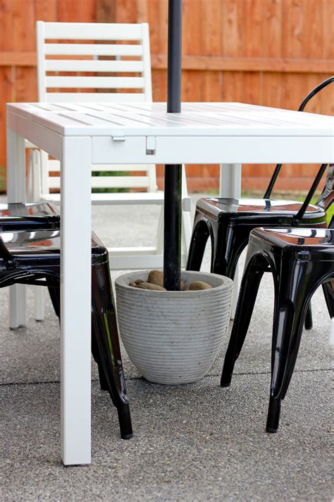 Diy cheap simple modern concrete patio umbrella base. DIY Patio Umbrella Stand Tutorial