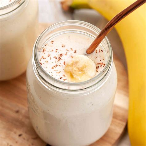 Easy Banana Vanilla Smoothie Recipe