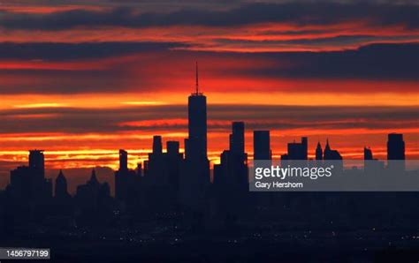New York Skyline Sunrise Photos And Premium High Res Pictures Getty