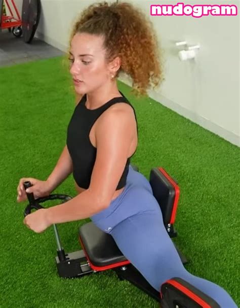 Sofie Dossi Sofiedossi Nude Leaks Onlyfans Photo 33 Nudogram V20