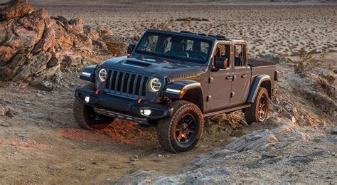 The Jeep Gladiator Opens Up Like No Other Truck