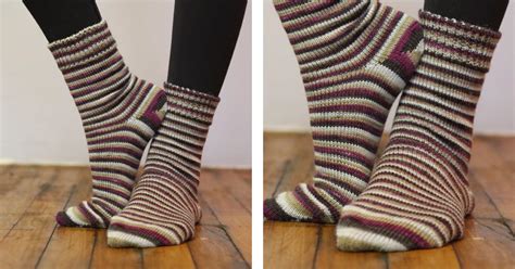 basic stripe knitted socks [free knitting pattern]