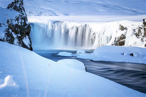 Goðafoss Islande Du Nord Cascade Neige Glace Eau Bleu Et Blanc Que