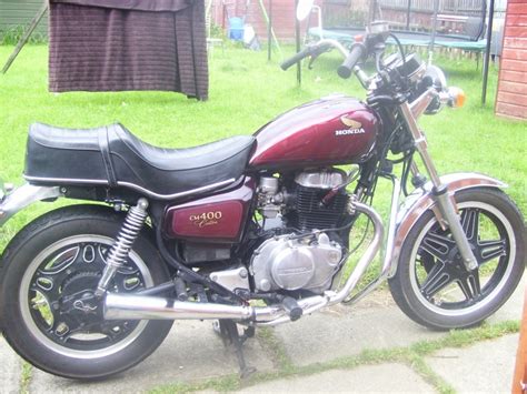 46 motorcycles produced in 1982. 1982 Honda CM400 Classic Motorcycle Pictures