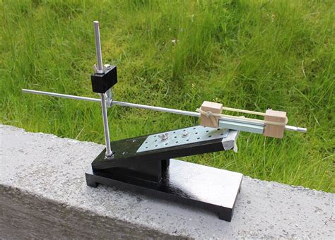 The kinzoku steel sharpener will put an edge on your dull knives in seconds. ALL THINGS BUDGET KNIVES | BudgetLightForum.com