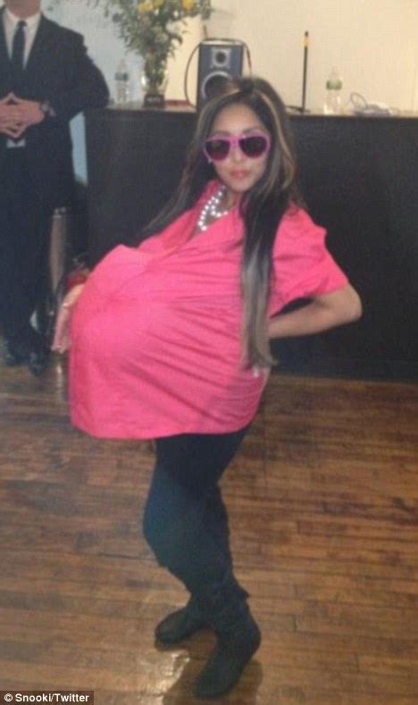 Snooki Jokes About Burgeoning Belly As She Stuffs Her Top For Hilarious Photo Daily Mail Online