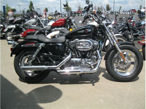 Buy 2011 Harley Davidson 1200 Custom Xl1200c On 2040 Motos