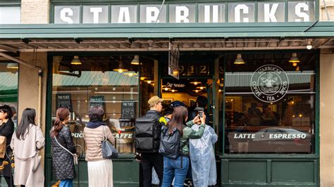 The First Starbucks Store Has A Touching Piece Of History