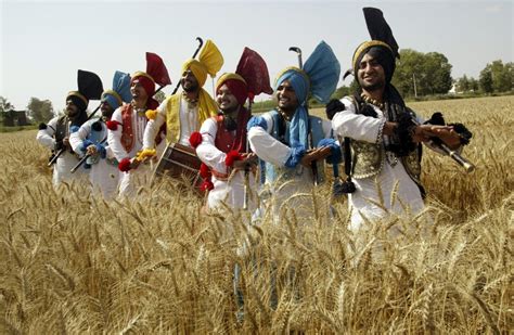 Baisakhi 2015 Why Is It Celebrated Wishes To Send To Your Loved Ones