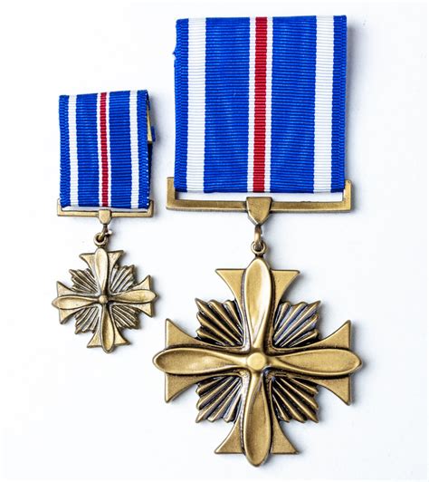 Usa Airforce Distinguished Flying Cross Miniature Medal United States