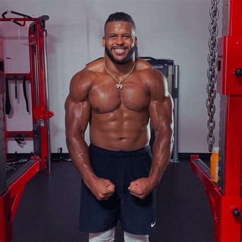 Aaron Donald S Workout Routine And Diet Plan Dr Workout