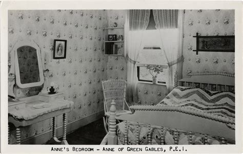 Annes Bedroom Anne Of Green Gables Pei 1486 Pei Postcards