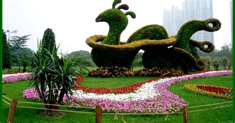 Taman Patung Topiary Cina