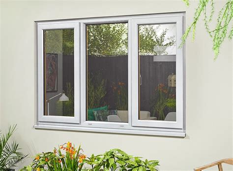 Ultra White Triple Window 1770mm X 1050mm Casement Windows Exterior