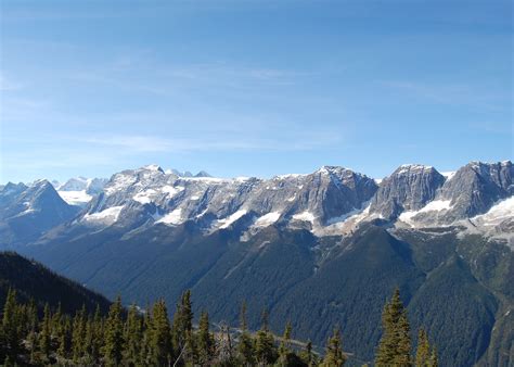 Visit The Purcell Mountains in Canada | Audley Travel