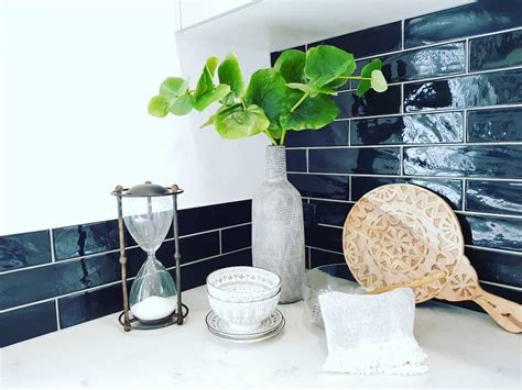 11 Ways To Beautifully Bring Black Subway Tile Into Your Home