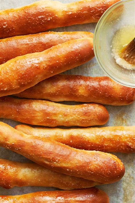 Copycat Olive Garden Breadsticks Recipe Handle The Heat