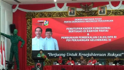 Dapodik merupakan data pokok pendidikan yang sangat penting untuk dimiliki dan di ketahui oleh setiap sekolah. Singgung Orang Sekitar Prabowo, Megawati: Kasihan Dia