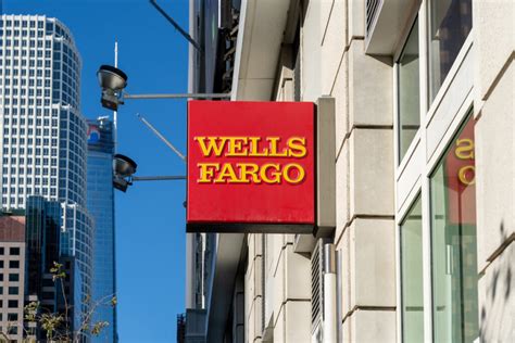 Wells Fargo Class Action Alleges Bank Opened Unauthorized Accounts Reported False Credit