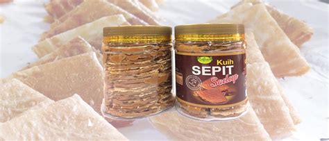 Gently tap wooden mold on the. PEANUT Kuih Sepit Delicious - QINO