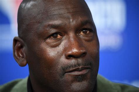 why do michael jordan s eyes look yellow by robin peña bojorges level