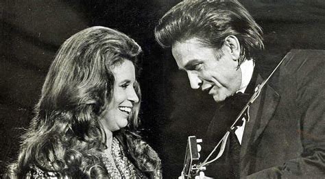 Johnny Cash June Carter S Chemistry Fills The Stage During Jackson