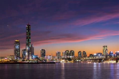 Yeouido After Sunset Seoul City At Night And Han River Yeouido South Korea Seoul Skyline