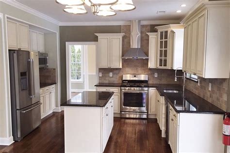 Uniquely patterned white granite kitchen countertop. 50+ Popular Brown Granite Kitchen Countertops Design Ideas ...