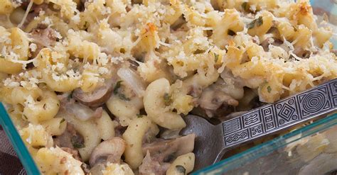 Just 20 minutes to prep and 30 to bake. Baked Macaroni and Cheese Stroganoff - 12 Tomatoes