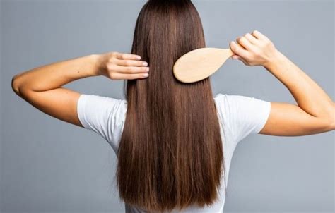7 Cara Menjaga Kesehatan Rambut Agar Tidak Mudah Rontok