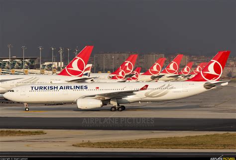 Tc Loe Turkish Airlines Airbus A330 300 At Istanbul Ataturk Photo