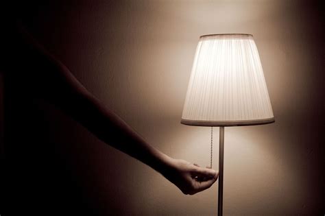 More Than One In Four Women Have Sex With The Lights Off