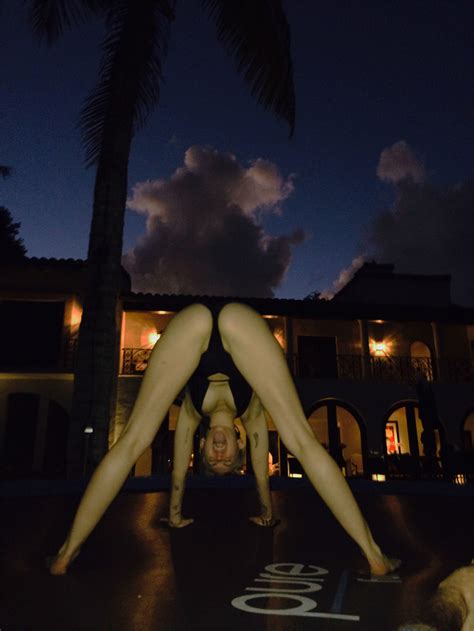 Naked Miley Cyrus Added 07192016 By Bot
