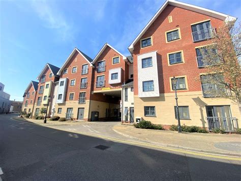 2 Bedroom Property For Rent In Portsmouth £1200 Pcm