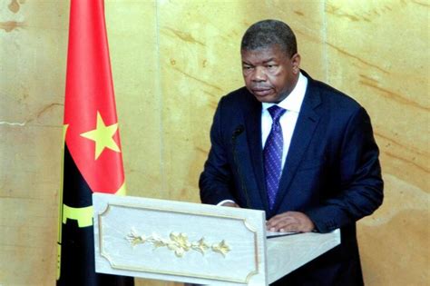 Presidente Angolano Exonera Embaixador