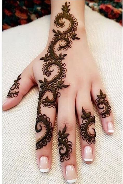 Pin By Jouri K On حناء Henna Designs Hand Beautiful Henna Designs