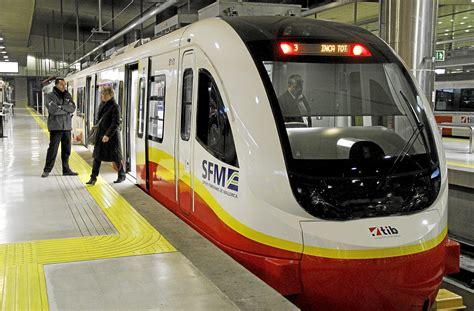 Los Nuevos Trenes Eléctricos Entrarán En Funcionamiento En Abril