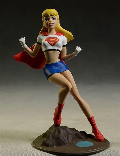 Review And Photos Of Femme Fatales Supergirl Statue By Diamond Select Toys