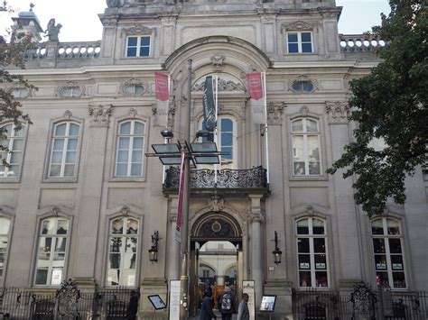 Le chocolatier dominique persoone, natif de bruges, a la réputation d'être l'enfant terrible de l'industrie du chocolat : Eine Flusskreuzfahrt am Rhein - Ahoi Antwerpen, Amsterdam ...