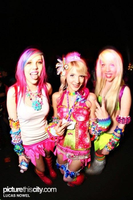 ravers rave girls edm girls chica rave festivals brilliant ideas diy pin up rave style l