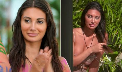 Toohottohandle Francesca Farago Suffered Awkward Bikini Nip Slip