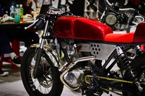 From what i understand, sym has been a subcontractor for honda for many many years. SYM Wolf 125 Cafe Racer by Liberal Custom Garage - BikeBound