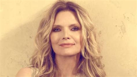 Michelle Pfeiffer Biography Actresses Bio Wiki Photos And Net Worth