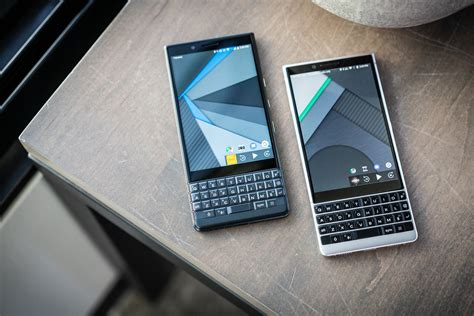 Blackberry Key2 Le Review A Cheaper Way To Get The Keyboard In Your