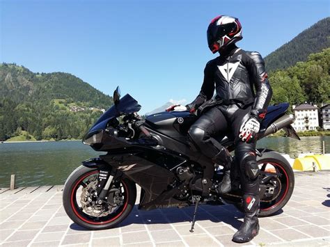 The chassis also gets updated by. 2007 Yamaha YZF-R1 (With images) | Motorcycle suit, Biker ...